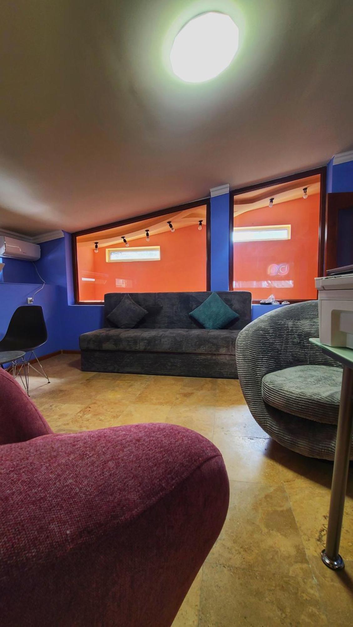 Capsula Hotel Erevan Esterno foto