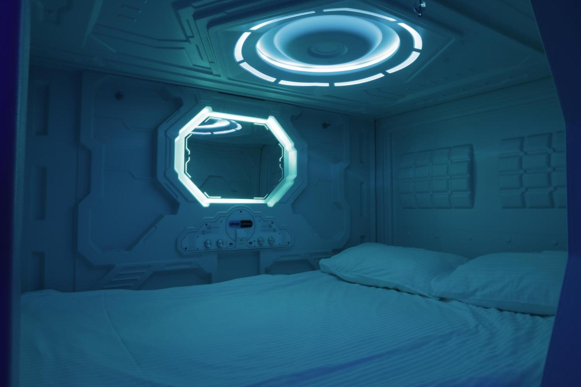 Capsula Hotel Erevan Esterno foto